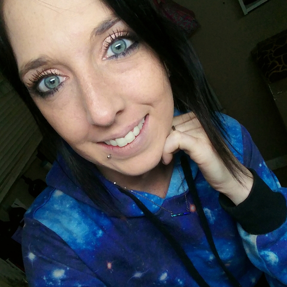 Meet your Posher, Melissa